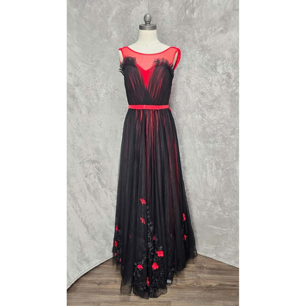 Elegant Black & Red Tulle Prom Dress